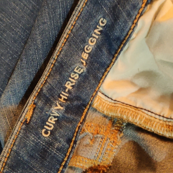 American Eagle Outfitters Next Level Curvy High Rise Jegging - Picture 8 of 9